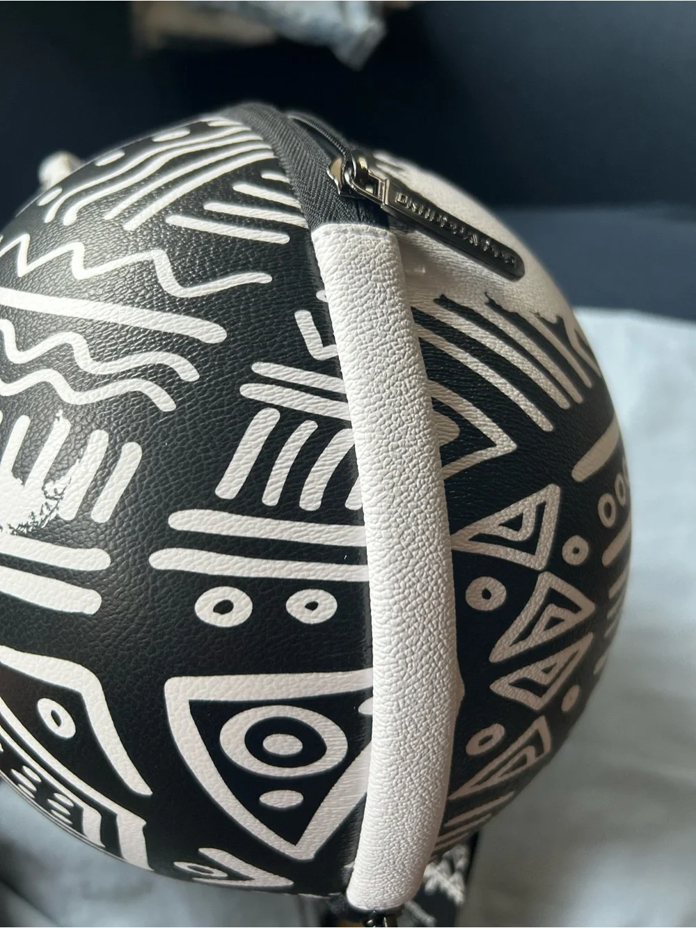 NWT Sprayground x Sandflower AI African Intelligence Round Black & White Bag